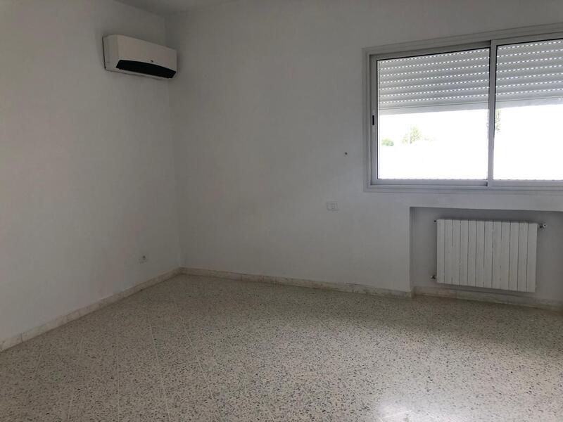 Triplex S+3 avec jardin à La Marsa